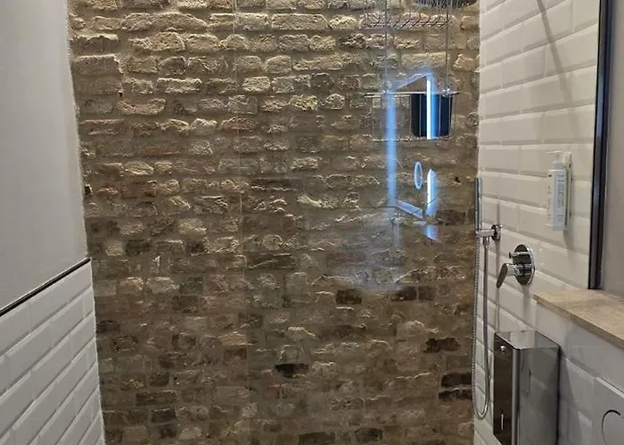 Le Di Rigoletto Oda ve Kahvaltı 3*